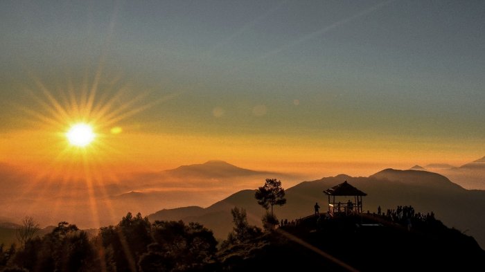 Sunrise Dieng